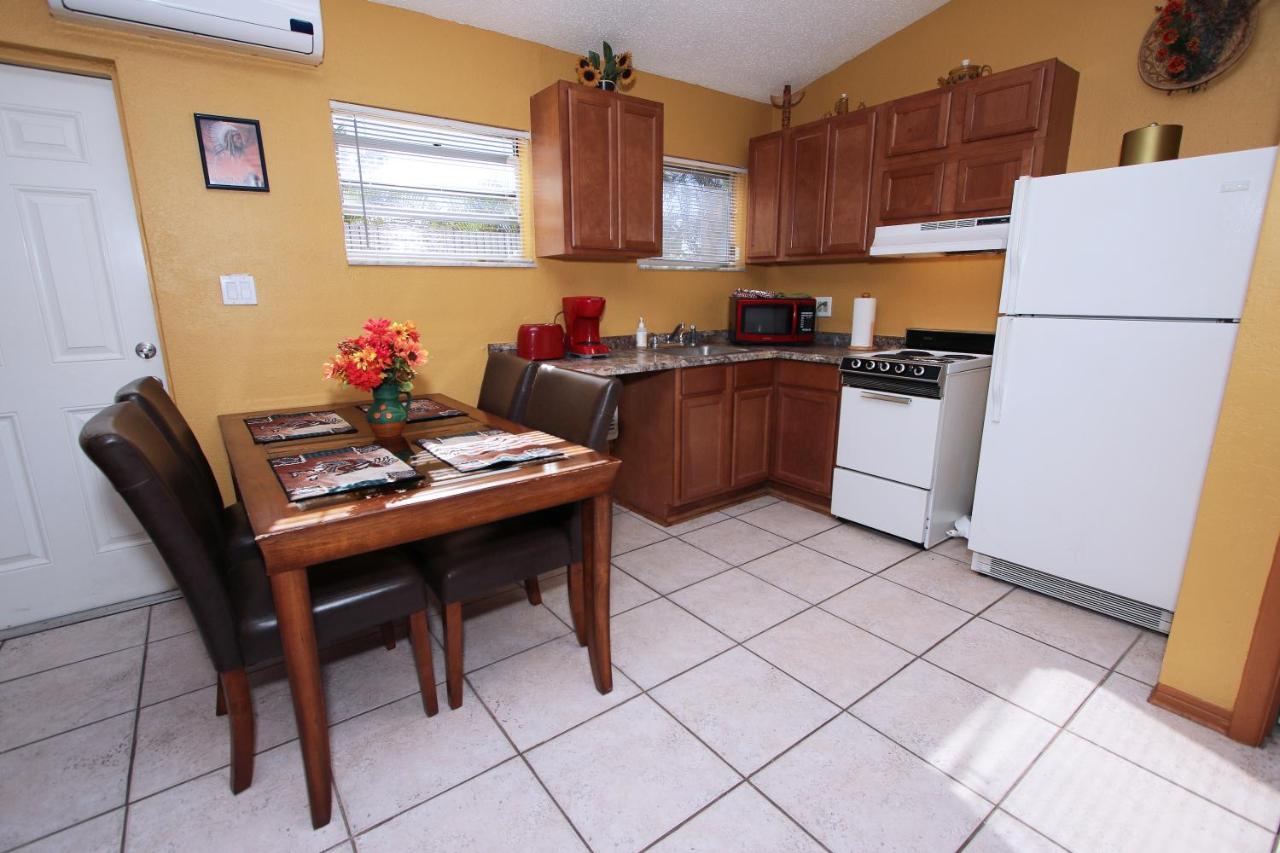 Affordable Beach Condos - One Bedroom Dlx Condos St. Pete Beach Exteriör bild